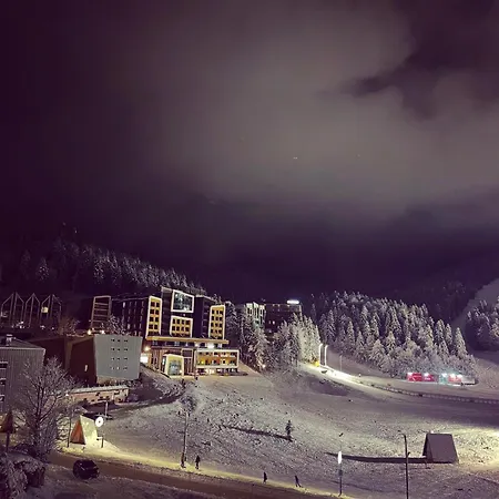 Ski, Cocoa & Novel Bjelasnica, Garage &