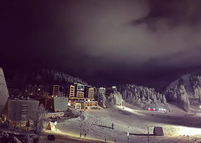 Ski, Cocoa & Novel Bjelasnica, Garage &